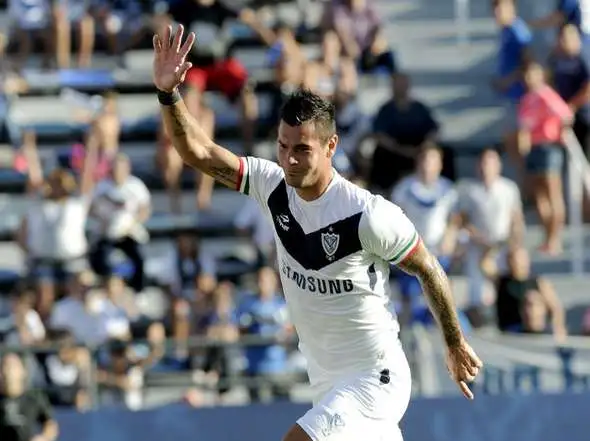 Milton Caraglio fue la figura de la cancha. 