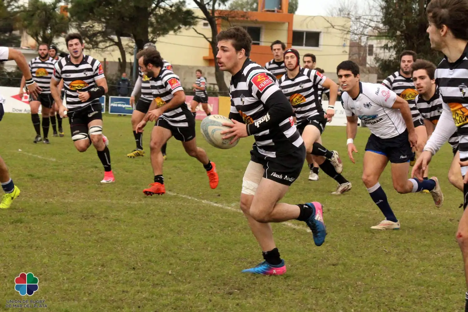 Avalancha de partidos en el fin de semana larga