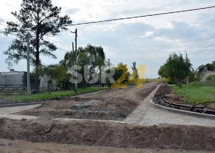 Rufino: avanzan en obras de cordón cuneta en zona este