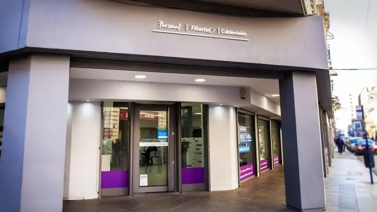 Telecom inaugura su nueva oficina convergente en Rosario