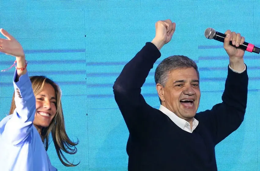 Santoro se bajó del ballotage y Jorge Macri es nuevo jefe de gobierno porteño