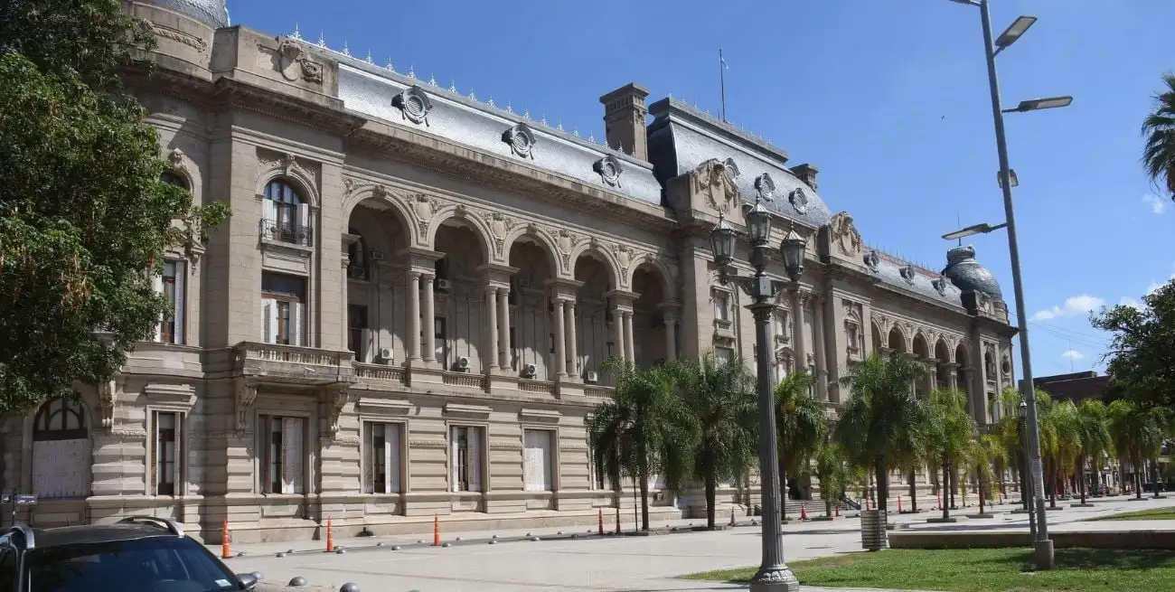 La convocatoria a ATE y UPCN está prevista para este miércoles a las 9. Crédito: Mauricio Garín.
