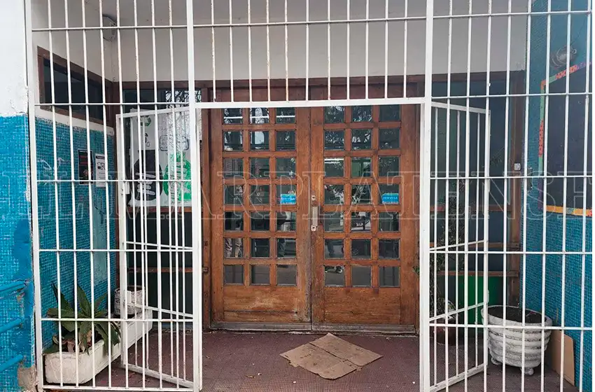 Más que un robo, un daño: desvalijaron el Jardín Municipal 1