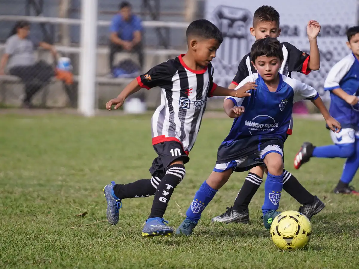 Los chicos vuelven a jugar