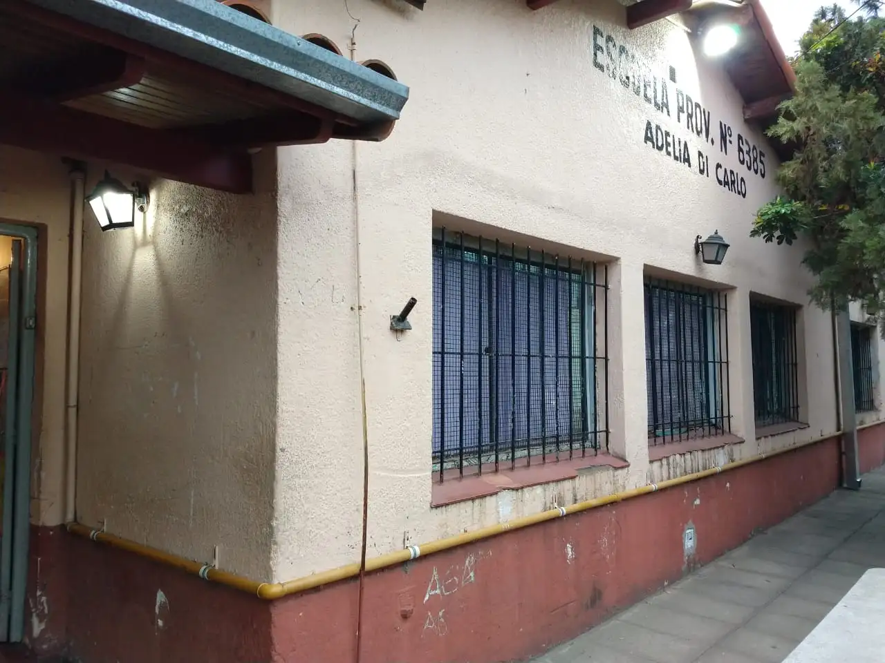 Detuvieron a dos menores tras robar en una escuela
