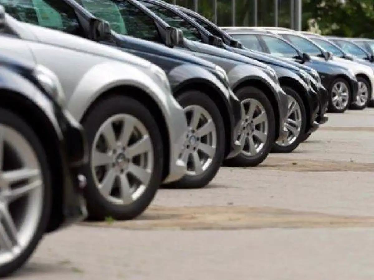 El patentamiento de autos cayó en enero un 50,4% interanual