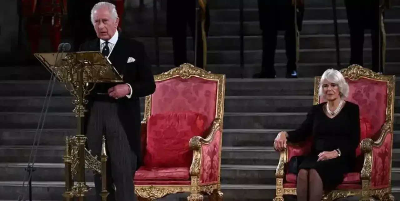 Carlos III se dirigió por primera vez al Parlamento británico