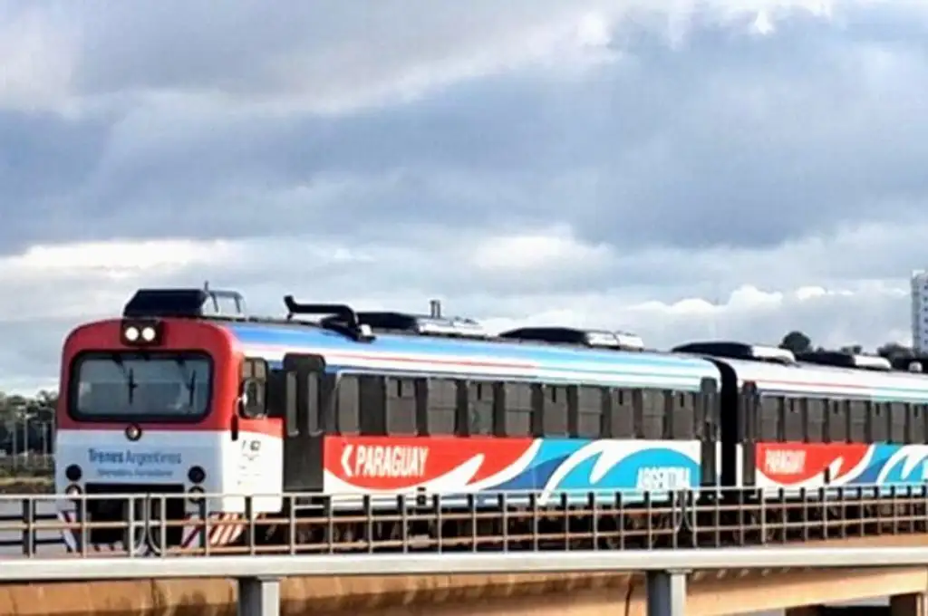 Vuelve a funcionar el servicio de tren de pasajeros entre Argentina y Paraguay