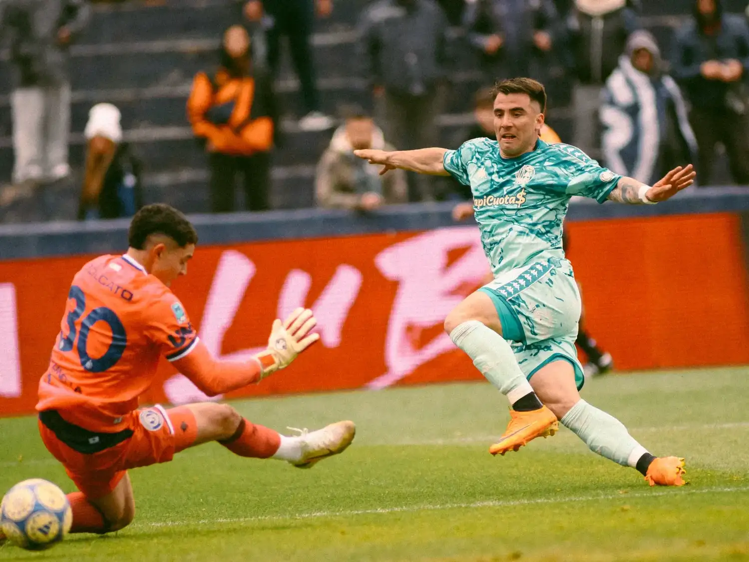 Primer gol de tomás fernández en Aldosivi