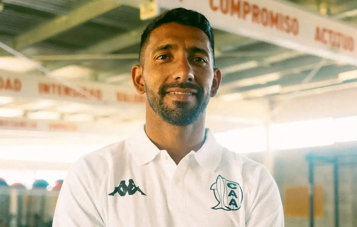 Matias “Caco” García, nuevo refuerzo del “Tiburón” FOTO: Prensa Aldosivi