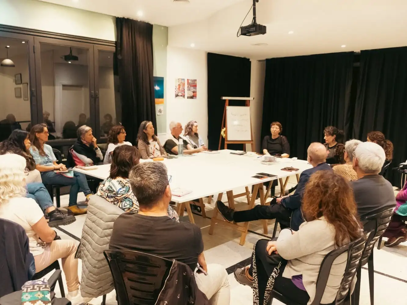Con esta nutrida agenda, El Gran Pez consolida su lugar como punto de referencia para la formación artística