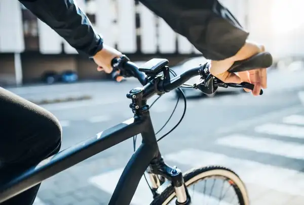 La bicicleta es una alternativa sustentable, económica y accesible, que además mejora la calidad de vida de las personas. Foto: Gentileza.