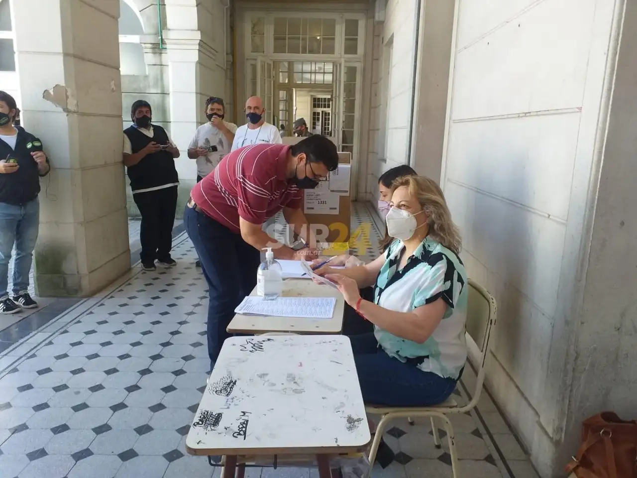 Venado Tuerto vota sin inconvenientes en todas las escuelas