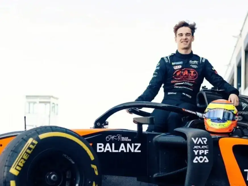 Nico Varrone se suma a Colapinto en lo más alto del automovilismo.