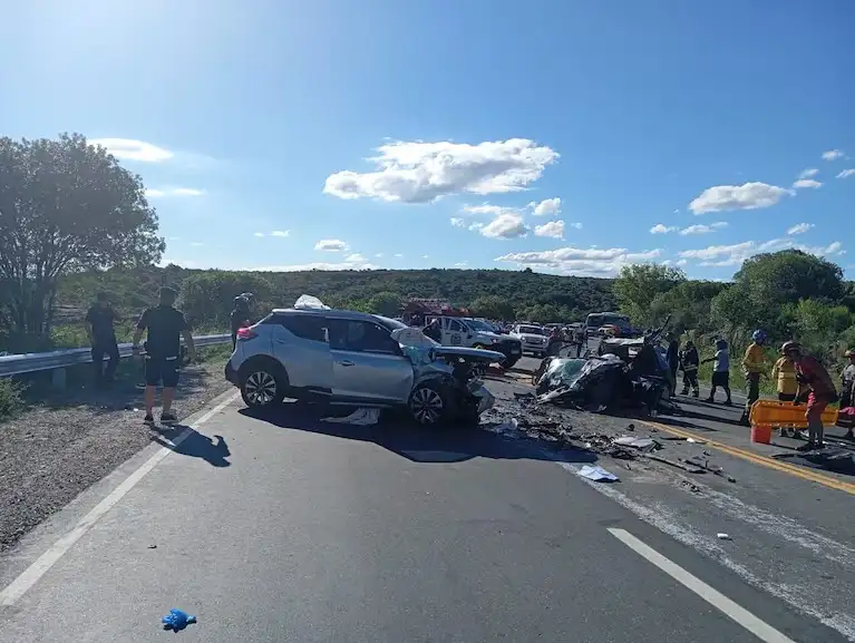 Diferentes tragedias en distintos puntos de la provincia dejaron un fatal saldo en las rutas.