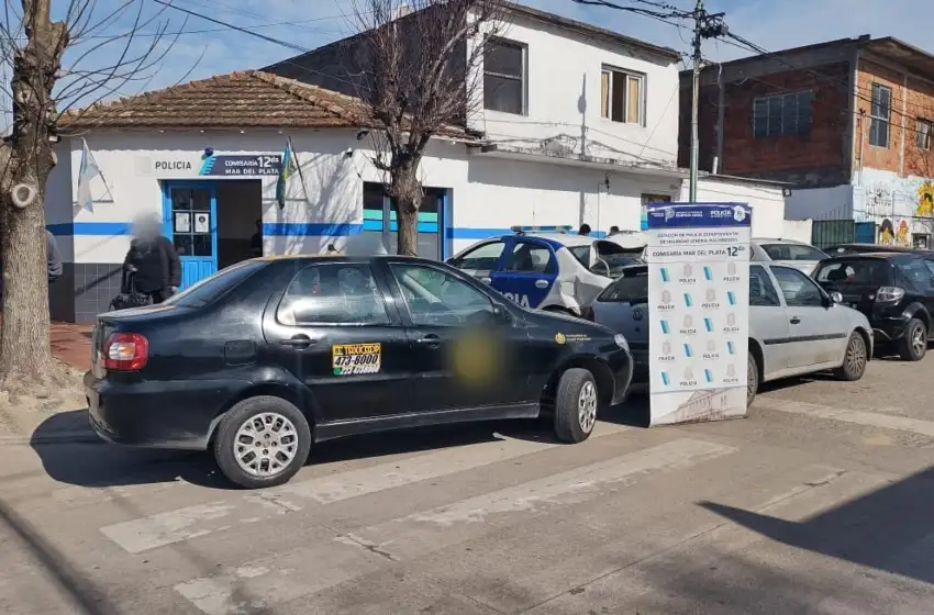 Un taxi "trucho" circuló una semana por Mar del Plata