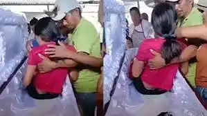 Yuleidy Ixcotoyac, de 15 años, permaneció durante horas dentro de un ataúd.