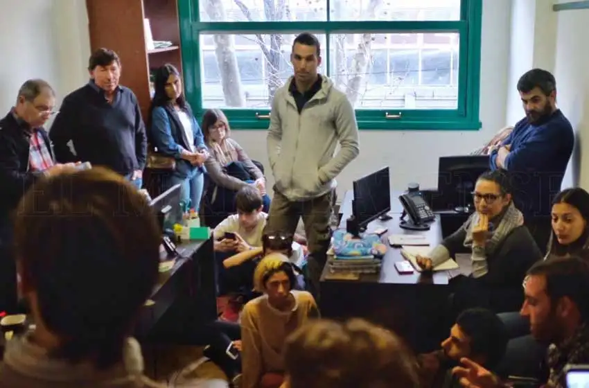 Obras en escuelas: "Los funcionarios aún no dan respuestas concretas"
