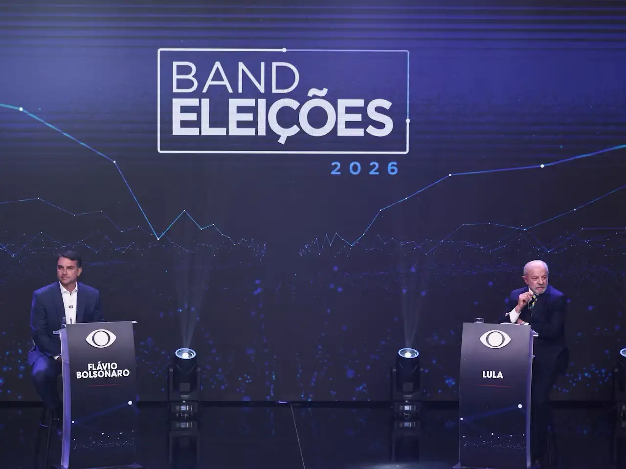 A una semana del balotaje, Lula y Flávio Bolsonaro protagonizaron un tenso debate