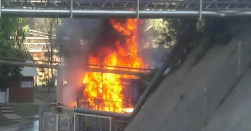 Se incendia una cerealera en Puerto General San Martín