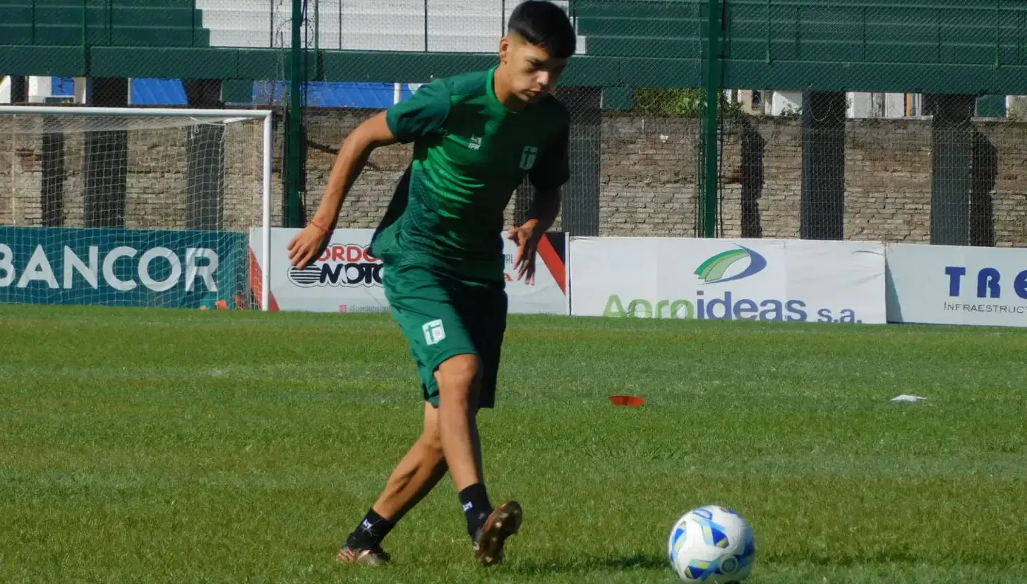 El juvenil Leonel Flores