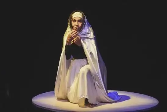 La premiada obra con Emma Burgos subirá a escena en la Sala Nachman.