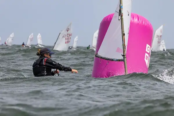 Contra viento y marea, sigue la SIY
