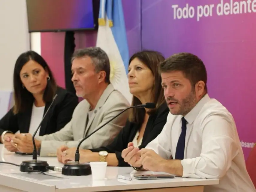 Orciani, Torres, García y Cándido.