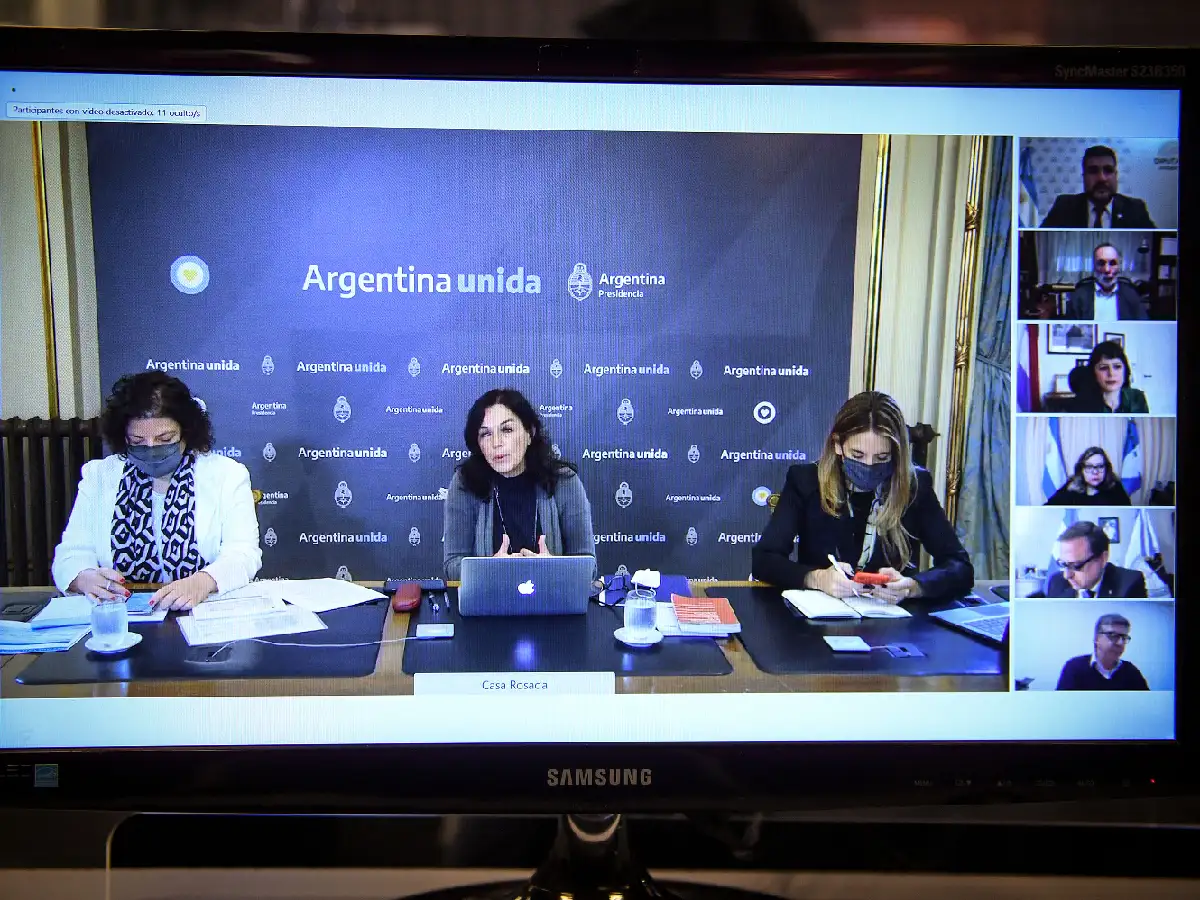 El Gobierno confirmó que puso regalías petroleras como garantía en la compra a Pfizer