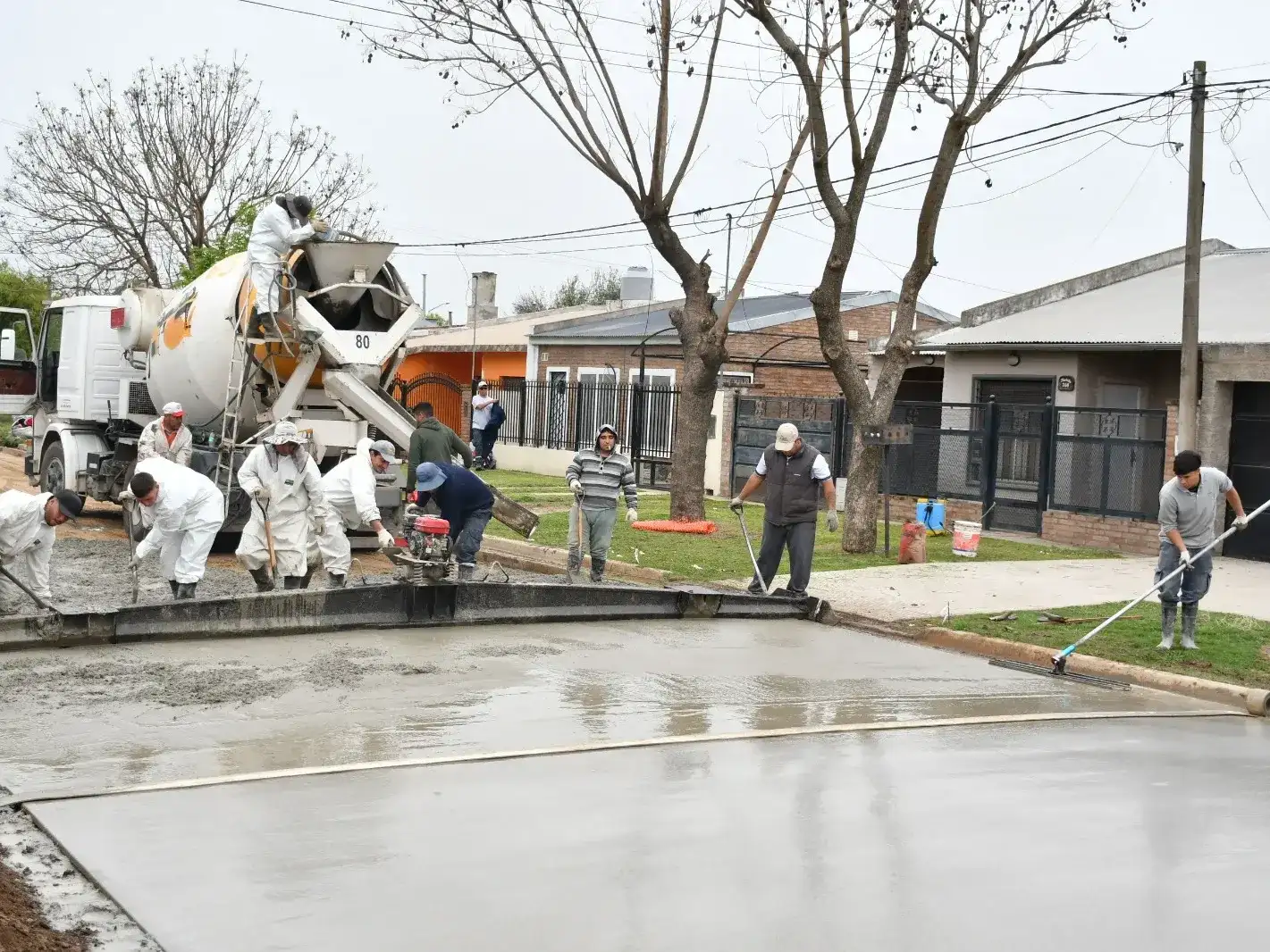 En la ciudad se pavimenta una cuadra cada cinco días
