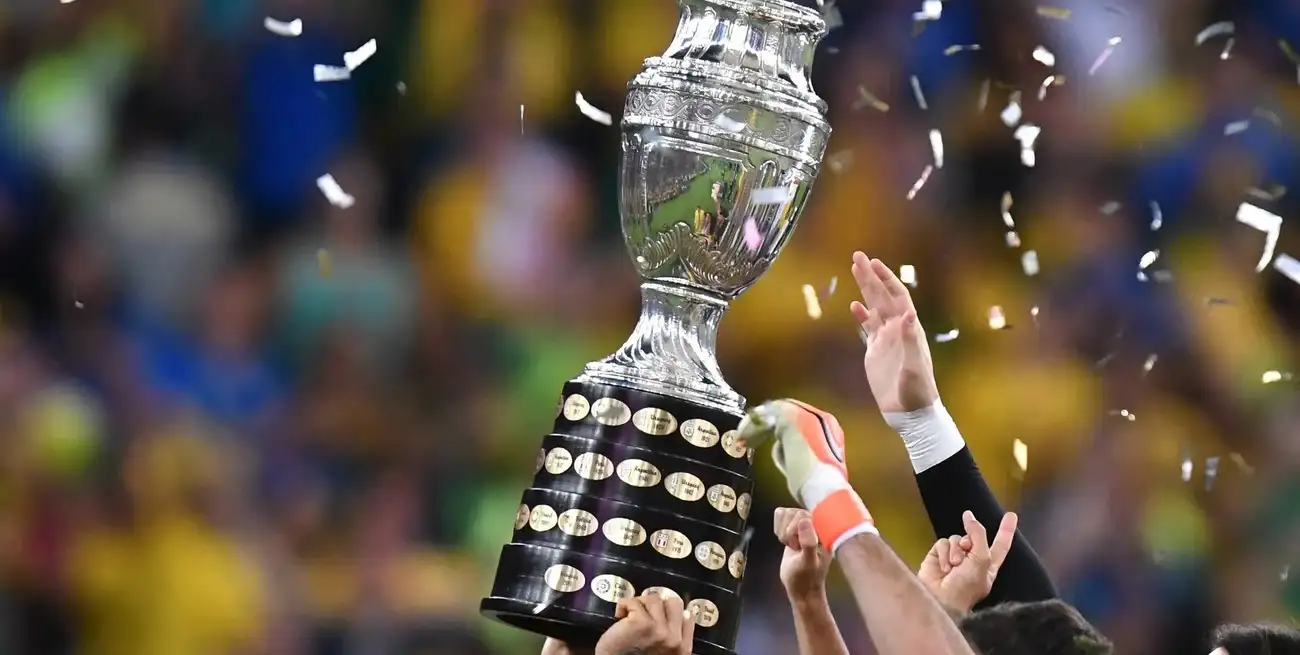La Copa América Estados Unidos 2024 se disputa en 14 ciudades, con 14 estadios distribuidos en diez estados de la Costa Este, Zona Central y Costa Oeste.