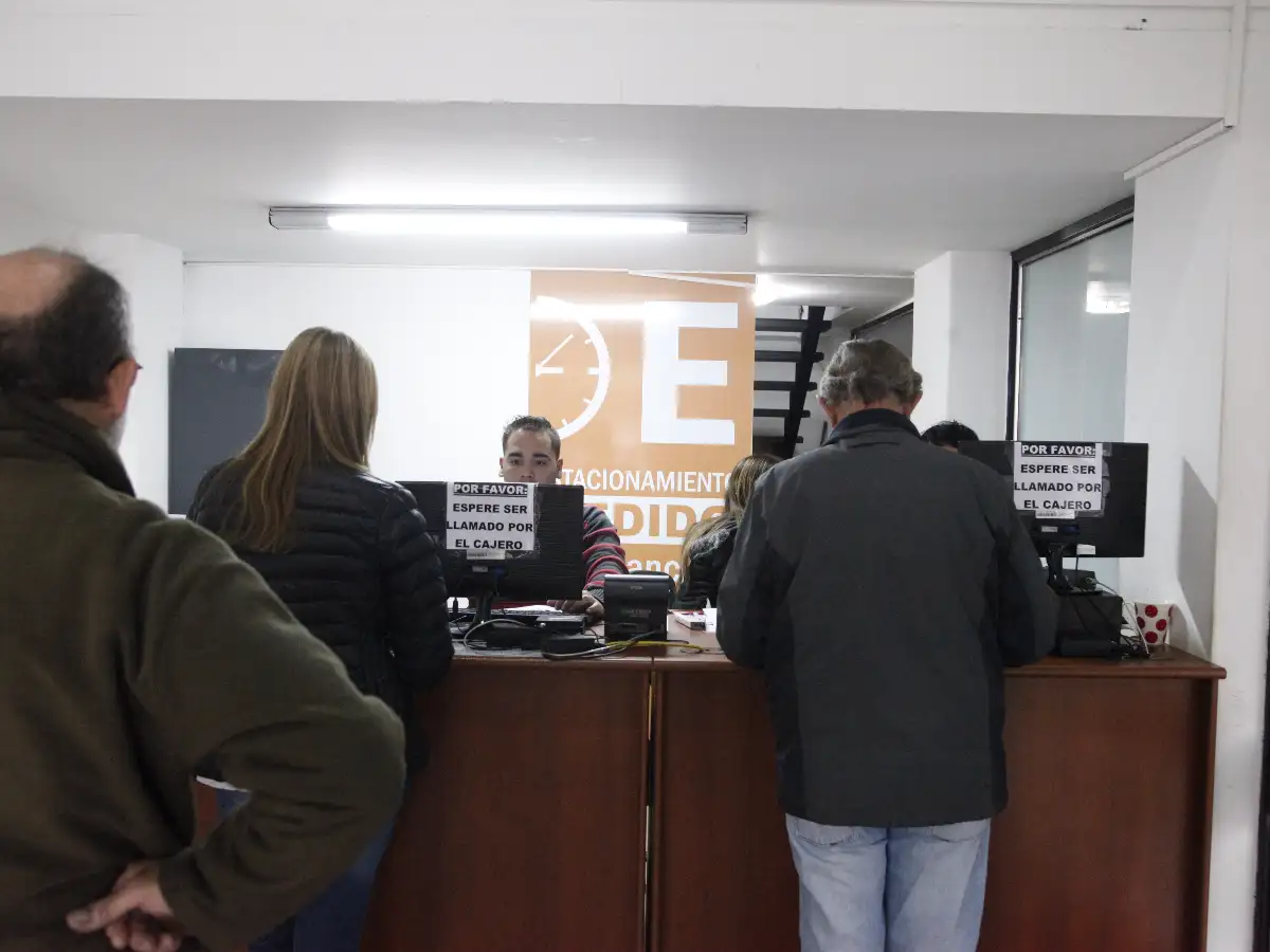 Estacionamiento medido: suman advertencia en Whatsapp para que el usuario no llegue a la multa 