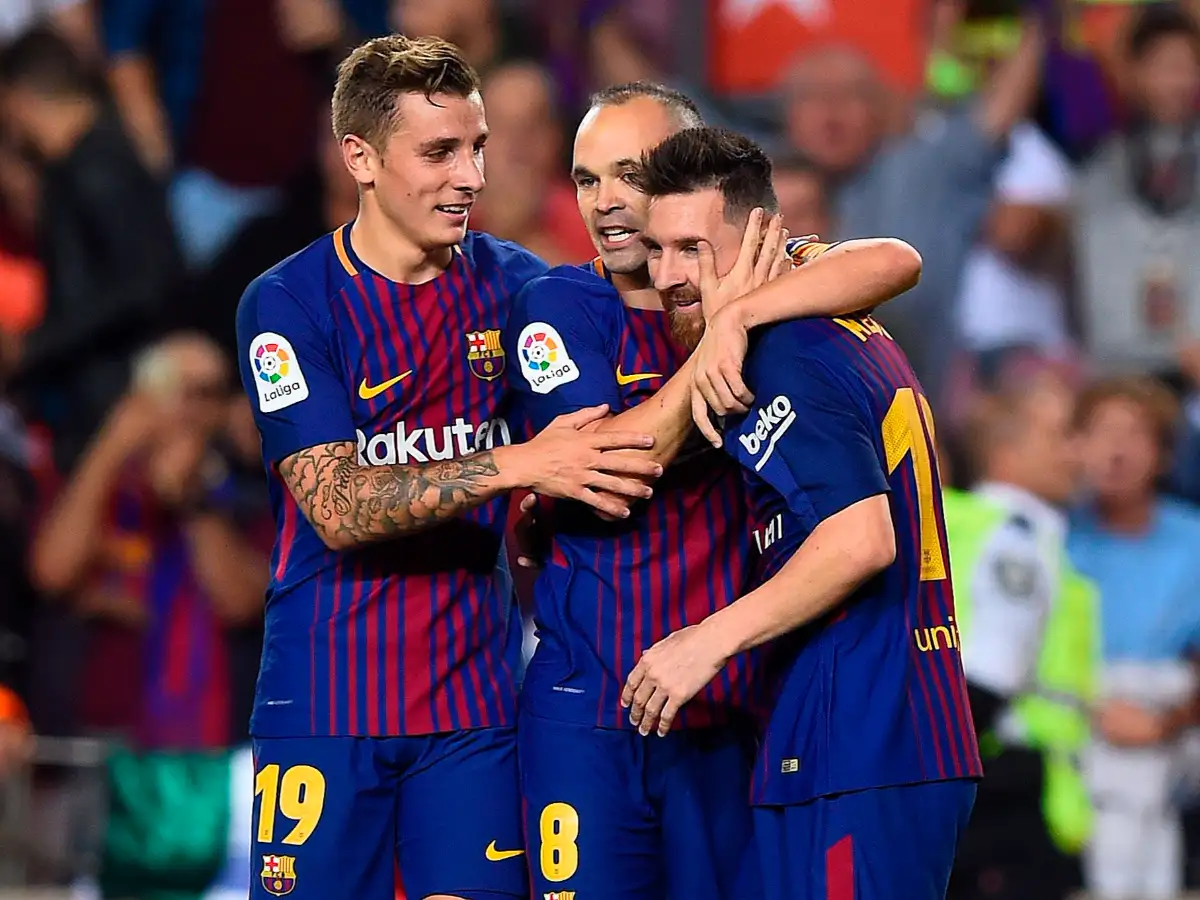 El Barcelona, firme en la cima