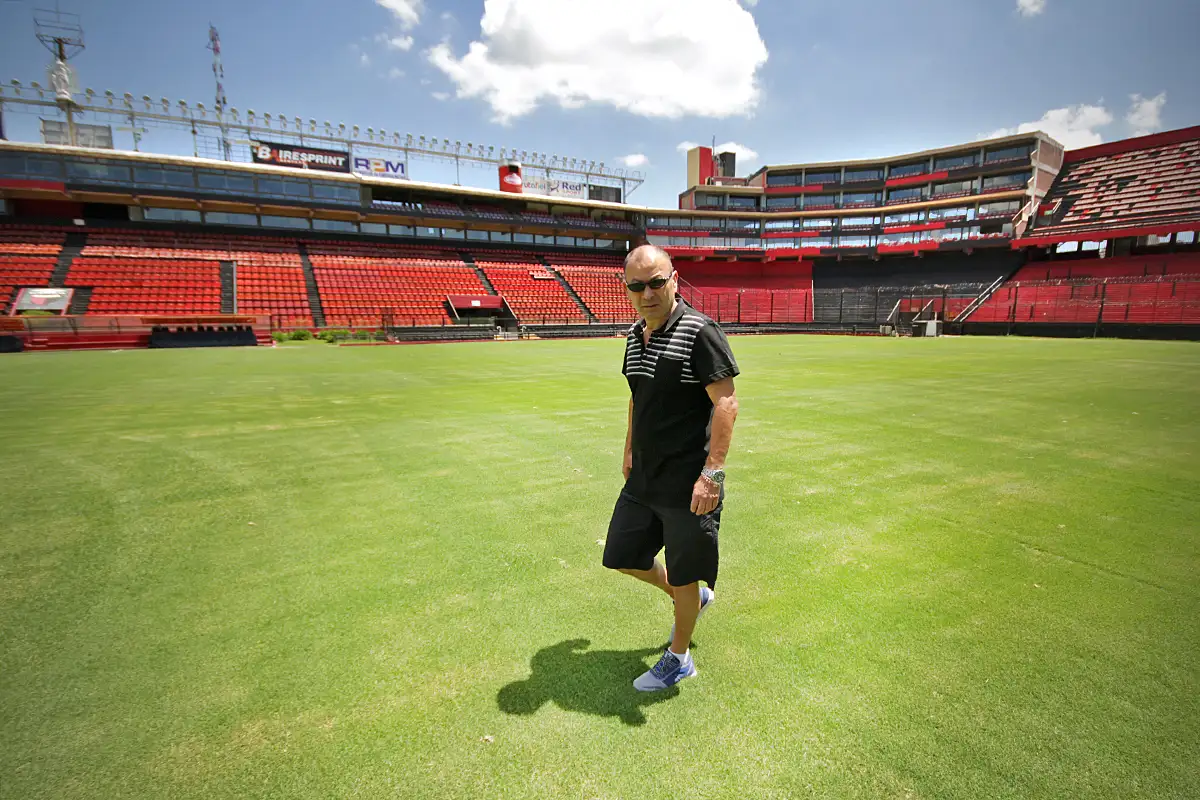 El director técnico inglés de rugby recorrió la ciudad