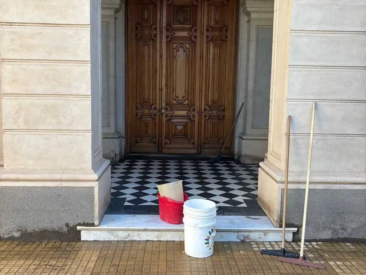 Al menos 56 establecimientos sufrieron daños graves, 75 medianos o leves, y 101 quedaron en buen estado.