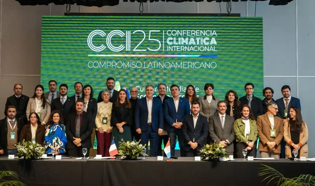 LLARYORA CLIMA