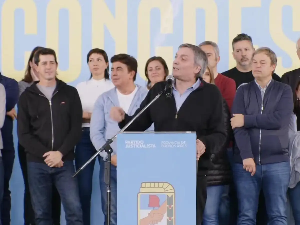 Máximo Kirchner exigió al Gobierno que avance con el otorgamiento de una suma fija: "La gente tiene urgencias"