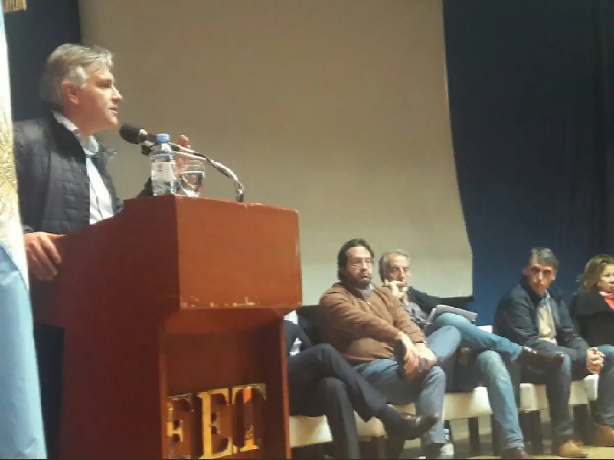 Llaryora crítico con la Nación: señaló que este modelo “solo profundizará la crisis”