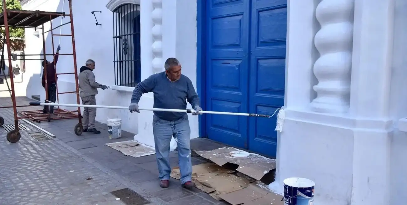 Los preparativos para recibir a la comitiva oficial se aceleran por estas horas en la ciudad de Tucumán. Archivo El Litoral