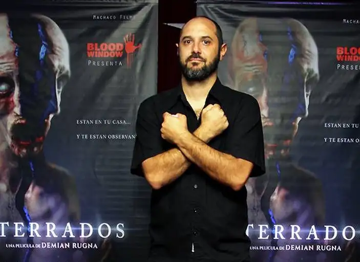 El director Demián Rugna será uno de los entrevistados en "Maestros del miedo".