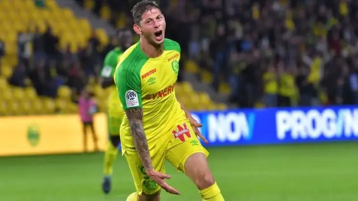 ¿Quién es Emiliano Sala, el delantero santafesino que la rompió en Francia?