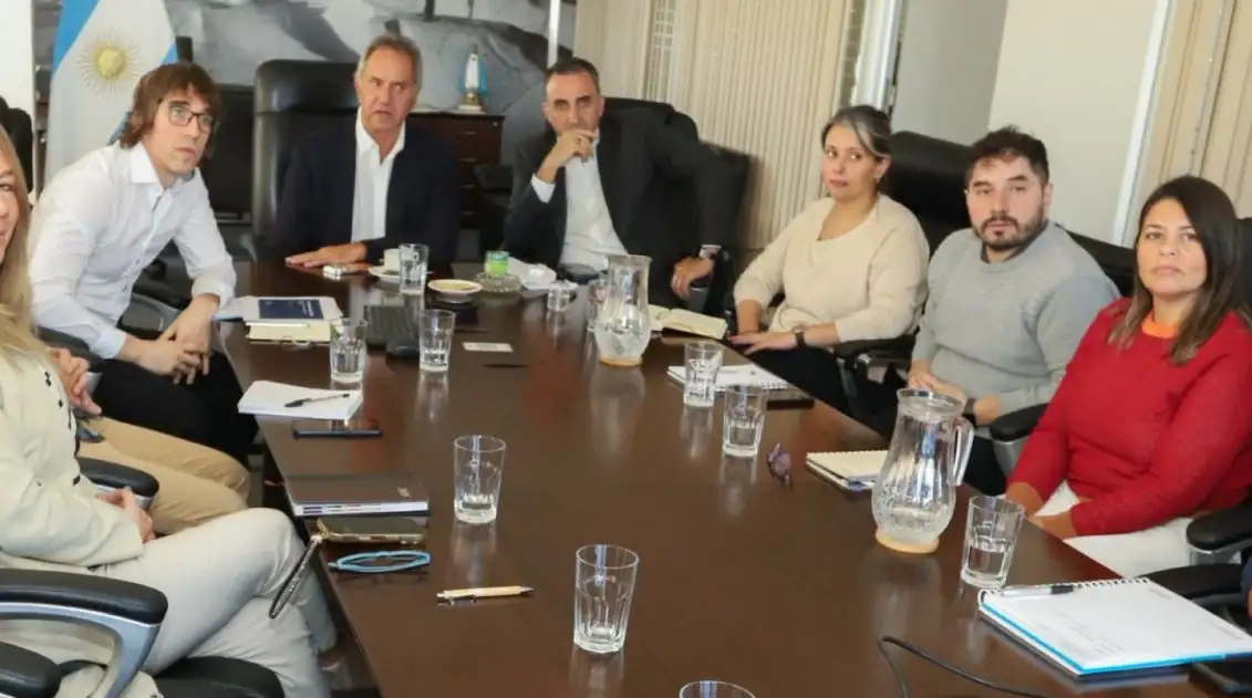 El encuentro de trabajo fue encabezado por el secretario de Turismo y Ambiente de la Nación y presidente del Instituto Nacional de Promoción Turística, Daniel Scioli.