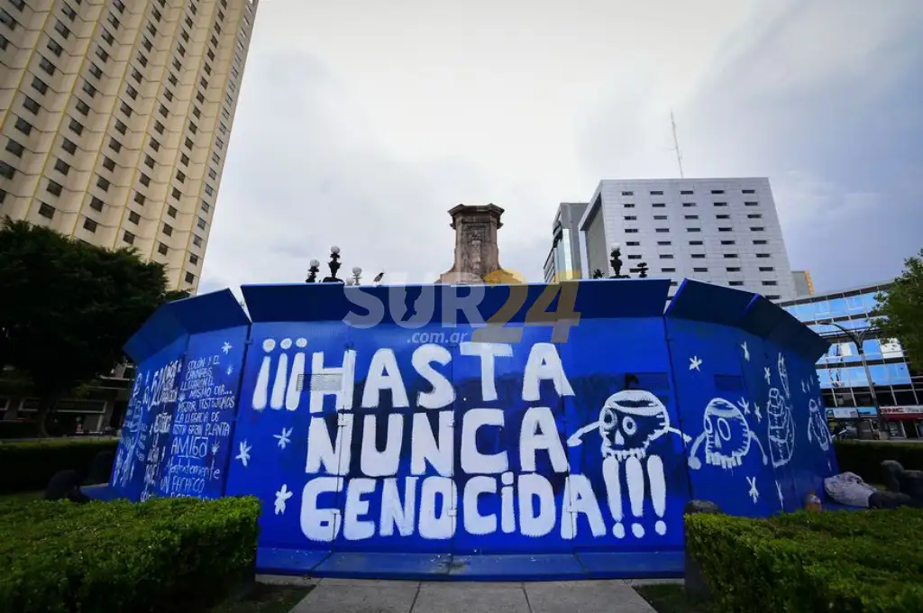 México: reemplazan una estatua de Cristóbal Colón por una mujer indígena
