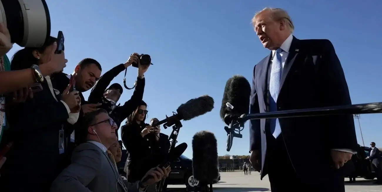 Donald Trump este lunes antes de subir al Air Force One. REUTERS/Jonathan Ernst