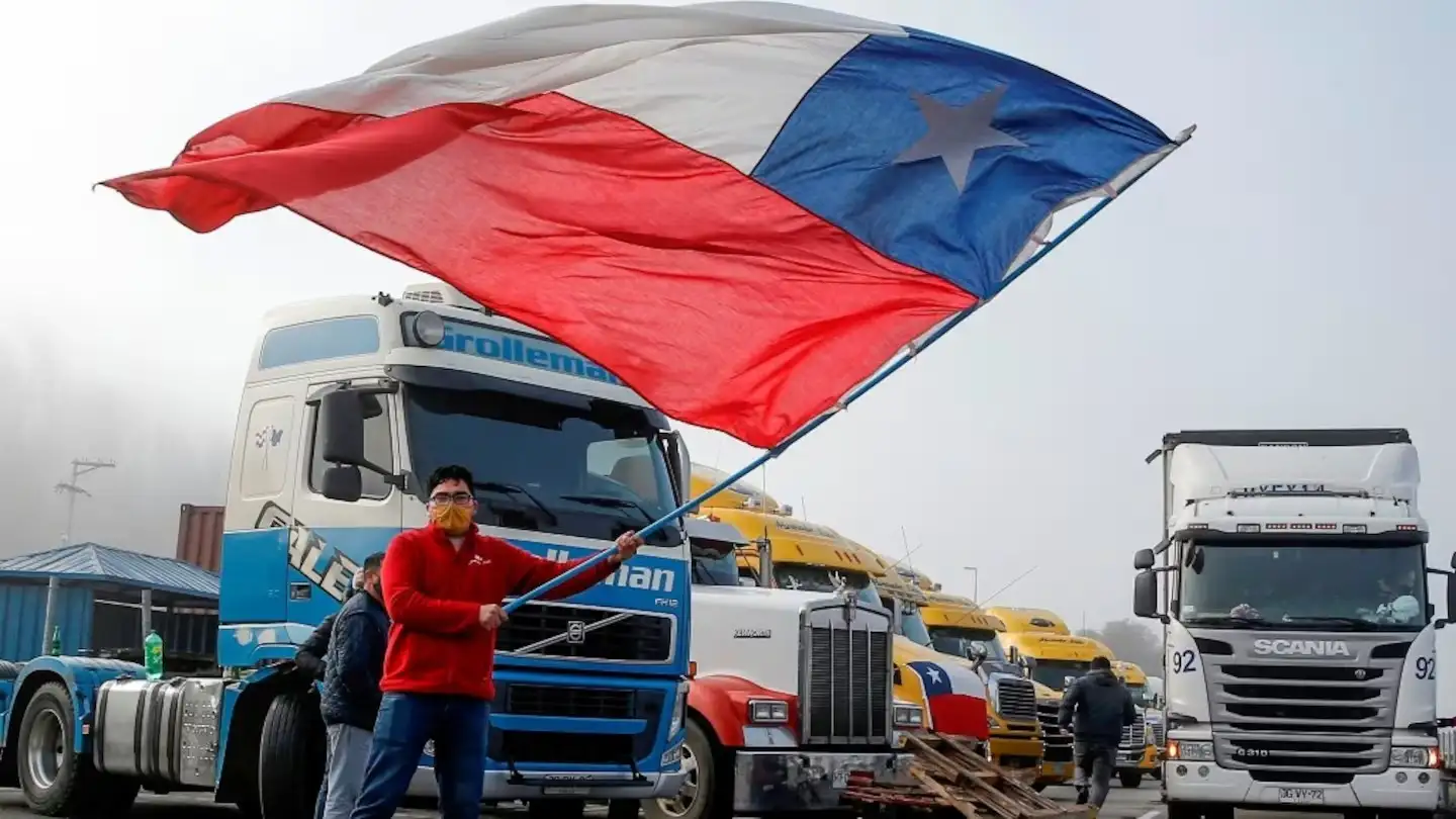 Camioneros chilenos se declaran en alerta (Foto de archivo: AFP)