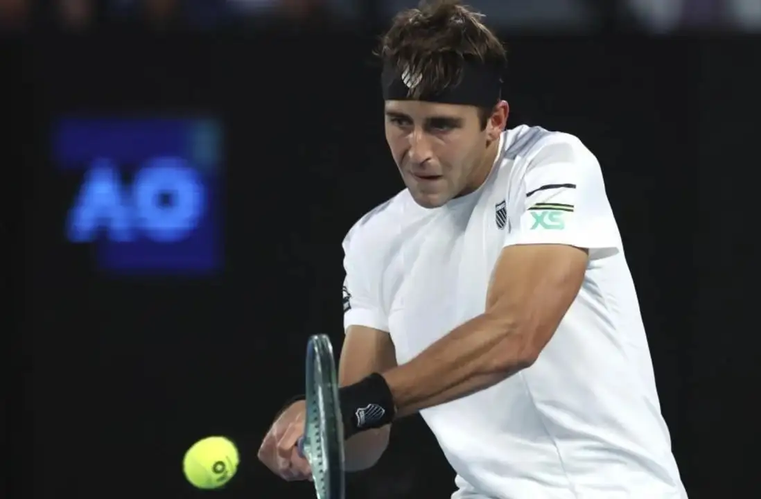 Etcheverry cayó ante Djokovic en Australia