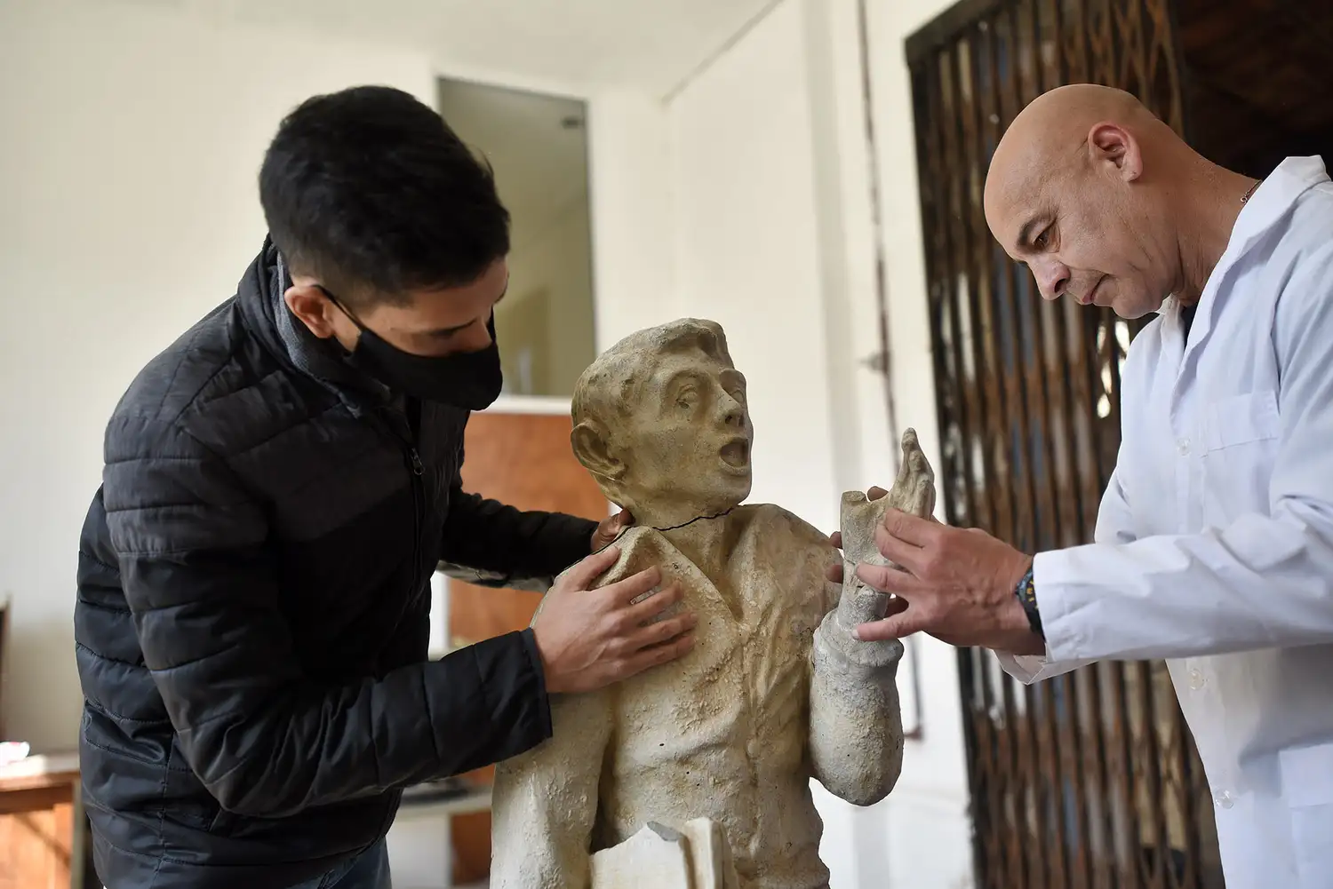 Un taller permanente, al resguardo del patrimonio santafesino