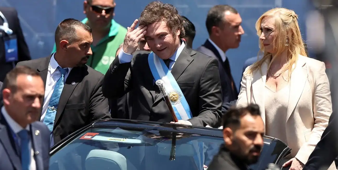 Milei asumió el domingo y en en el transcurso de la semana lleva una intensa agenda, con anuncios y designaciones. Crédito: Reuters.