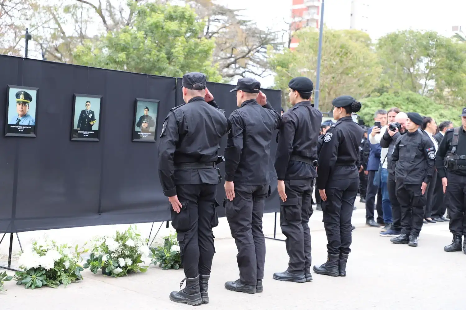 Policía