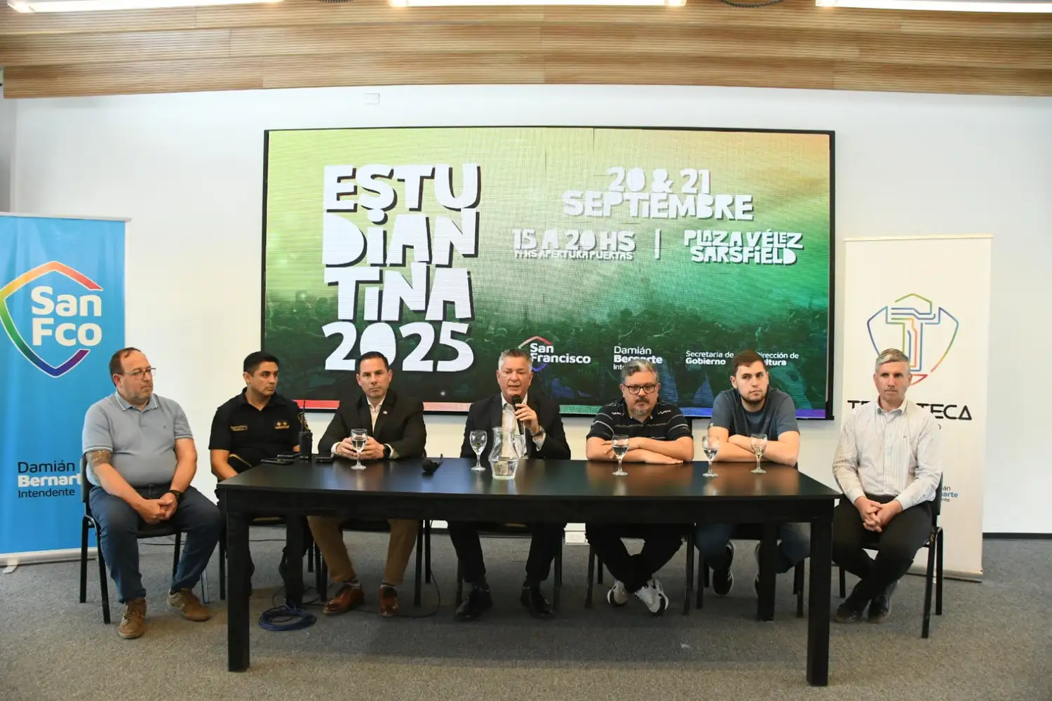 Estudiantina 2025